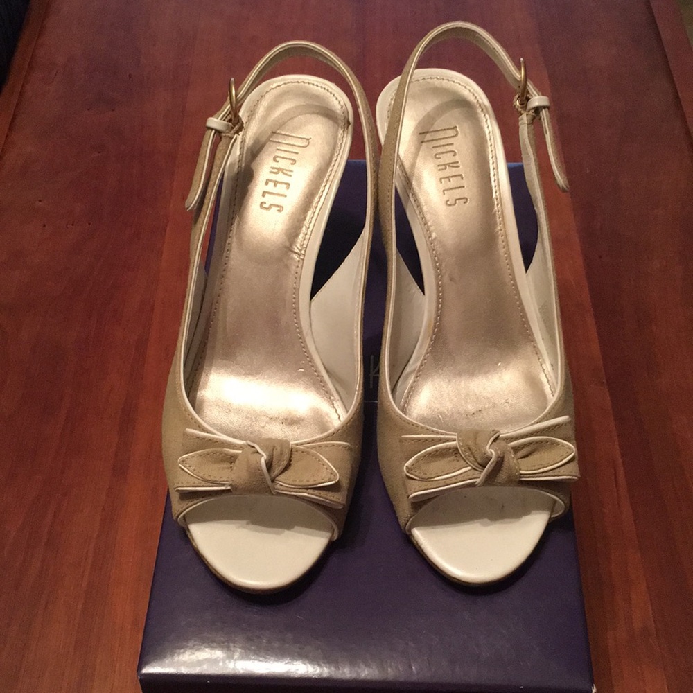 Wedge shoes